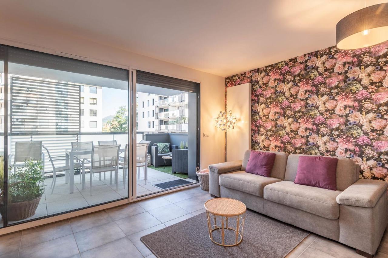 Vire Moulin Furnished Flat Leilighet Annecy Eksteriør bilde
