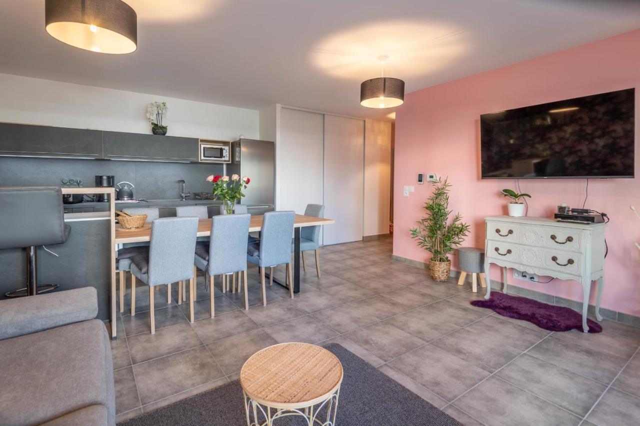 Vire Moulin Furnished Flat Leilighet Annecy Eksteriør bilde
